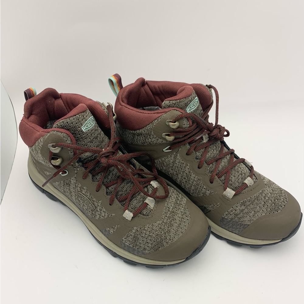 NWOT Keen Terradora II Mid Waterproof Boot